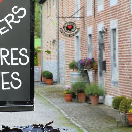 B&B Au Coeur De Villers Luaran gambar