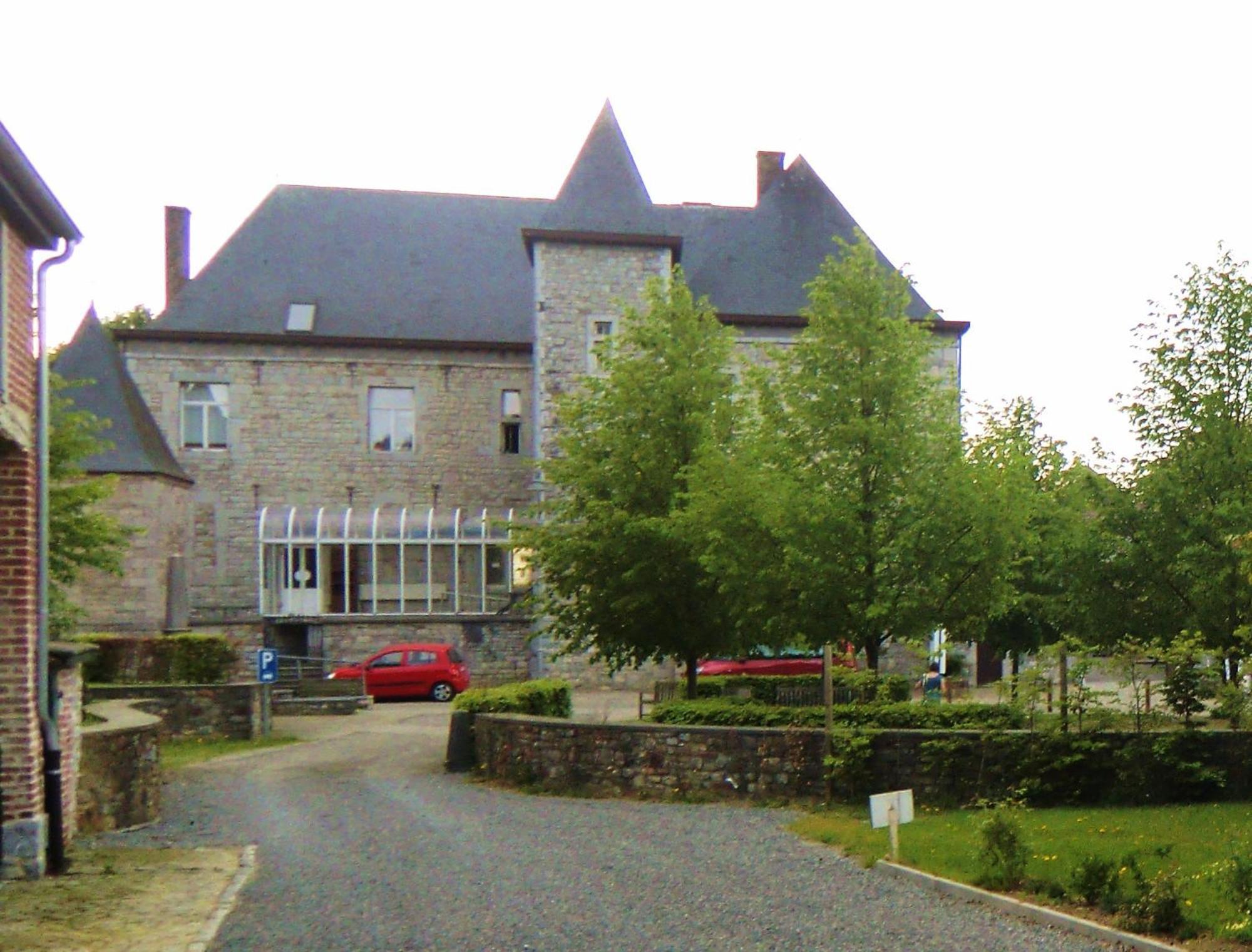 B&B Au Coeur De Villers Luaran gambar